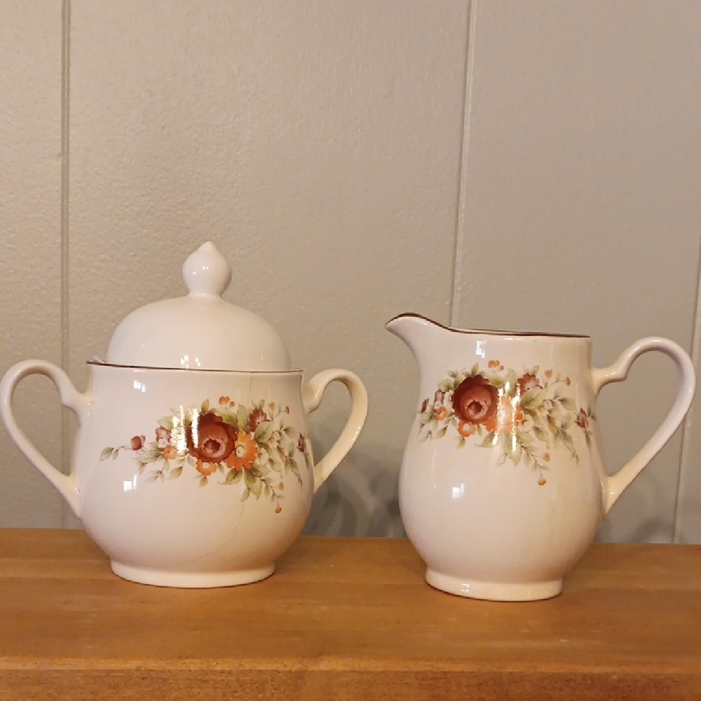 Keltcrat Noritake Santa Rosa 9111 Cream and Sugar Set